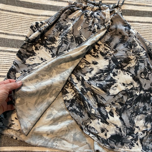 Fabletics flyaway workout top - Picture 3 of 4